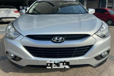 HYUNDAI TUCSON GL 4X2 MT 2011