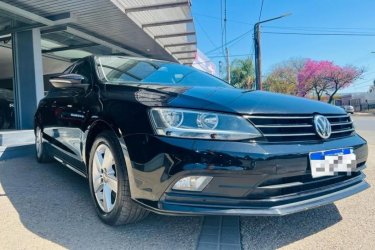 VOLKSWAGEN VENTO LUXURI 2.5 TIPTRONIC 2016