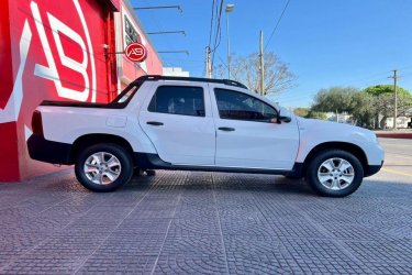 2016 RENAULT DUSTER OROCH