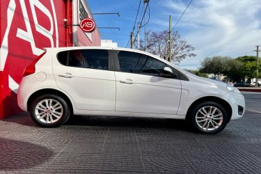 2016 FIAT PALIO 