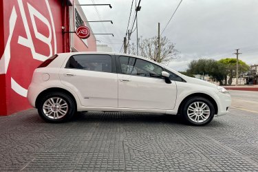 FIAT PUNTO 1.4 ATTRACTIVE TOP