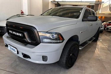 DODGE RAM LARAMIE 4×4 2016