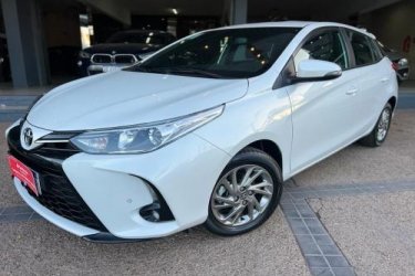 TOYOTA YARIS XLS AT 2023